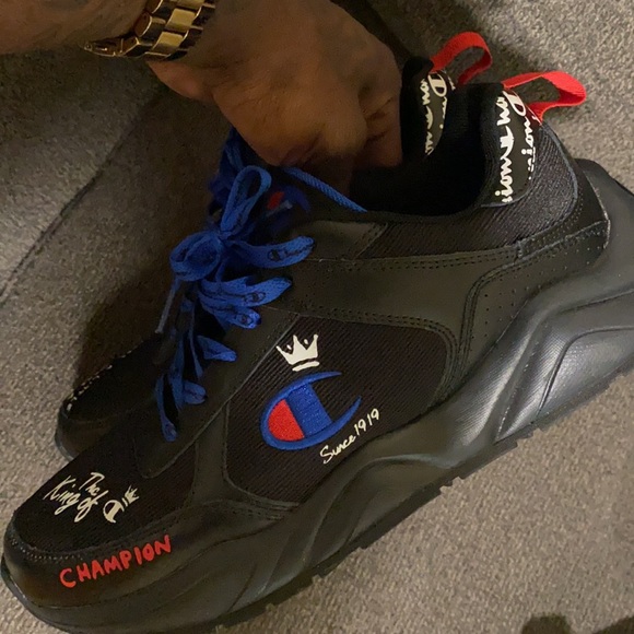 Limited edition champion kicks - Picture 4 of 5